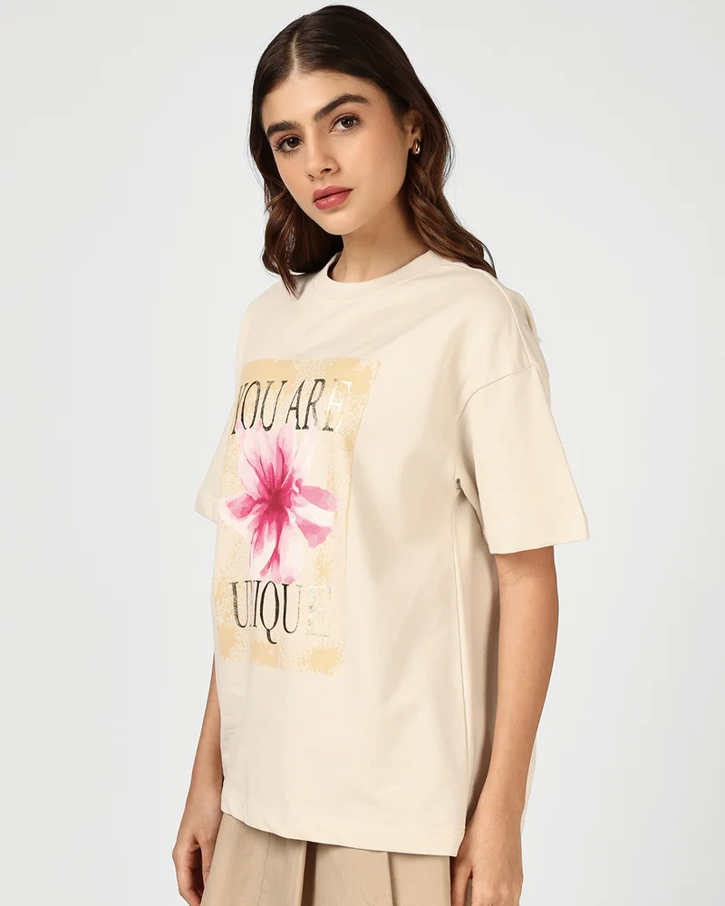 بيواكوف Women's Beige Unique Graphic Printed Oversized T-shirt